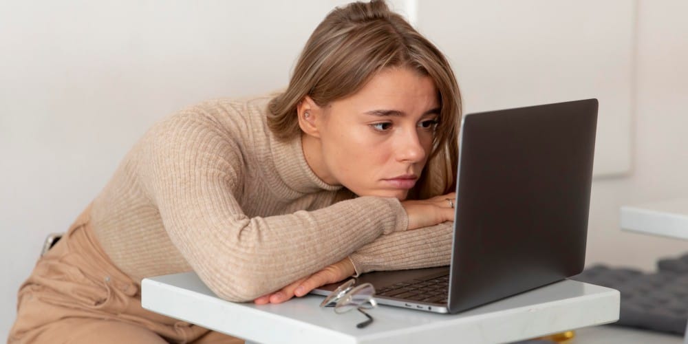 laptop plugged in not charging