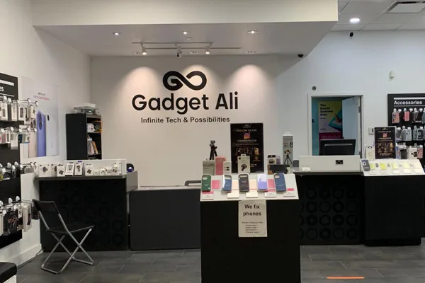 gadget-ali-local-phone-repair-Vancouver